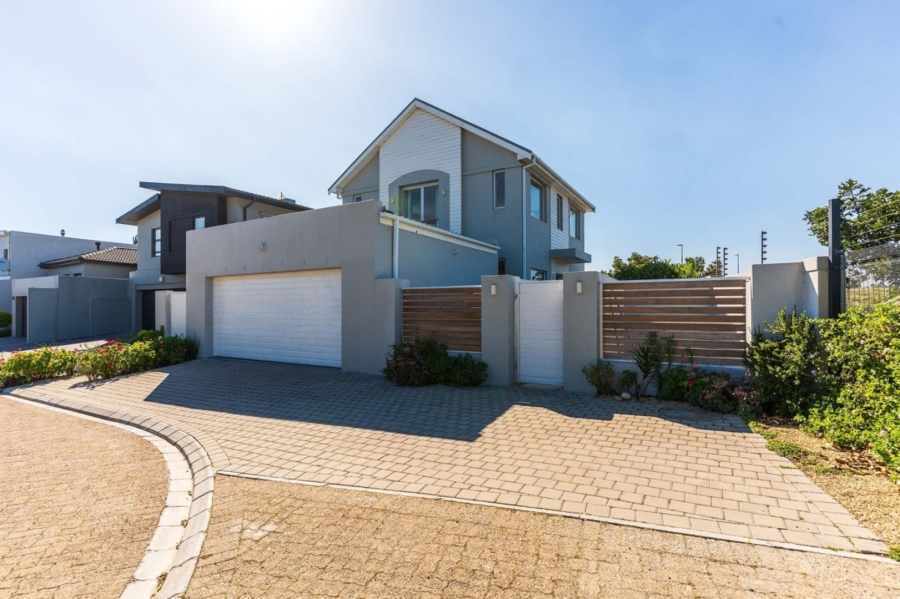 3 Bedroom Property for Sale in Sagewood Western Cape